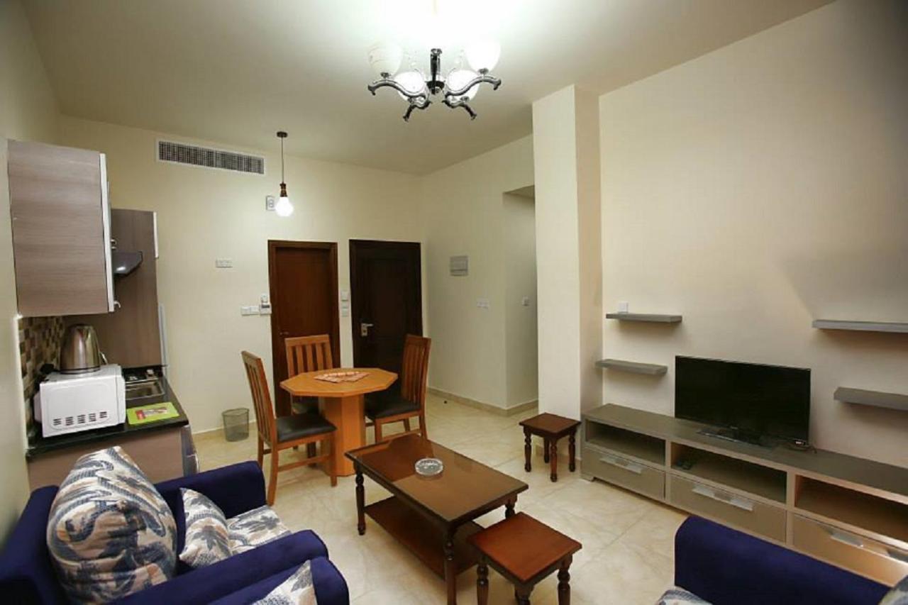 Al Jawad Suites Aqaba Bagian luar foto