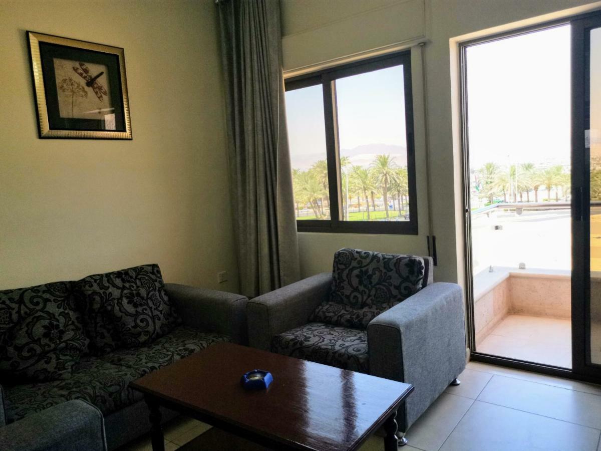 Al Jawad Suites Aqaba Bagian luar foto