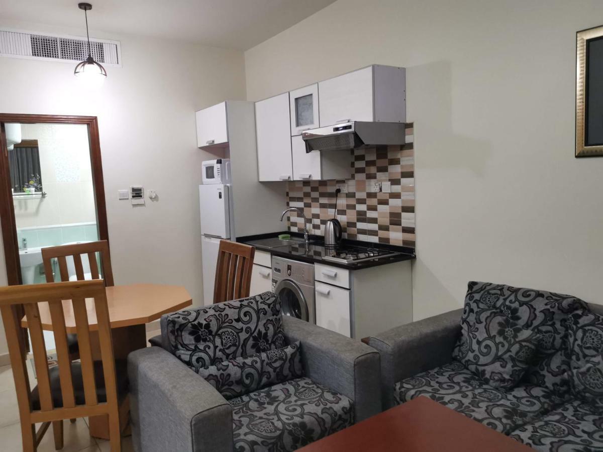 Al Jawad Suites Aqaba Bagian luar foto